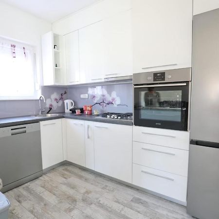 Apartman Teo &Tena Otočac Esterno foto