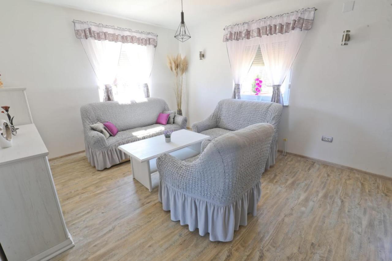 Apartman Teo &Tena Otočac Esterno foto