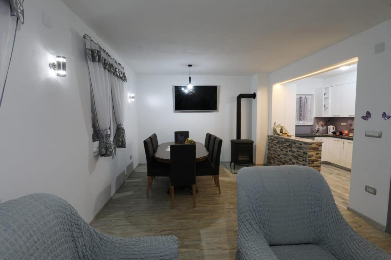 Apartman Teo &Tena Otočac Esterno foto