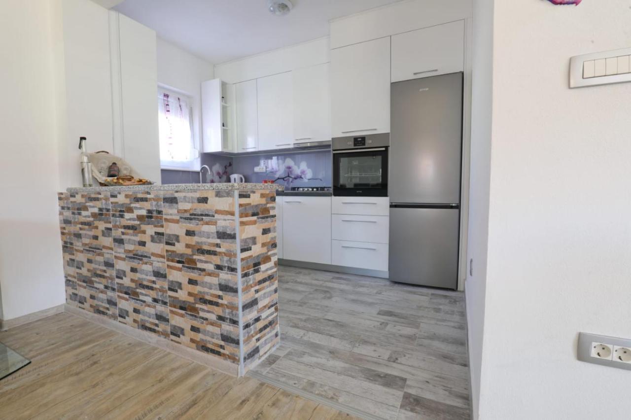 Apartman Teo &Tena Otočac Esterno foto