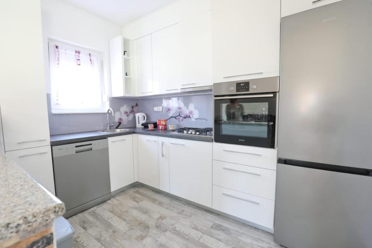 Apartman Teo &Tena Otočac Esterno foto
