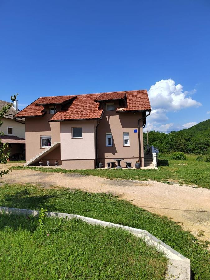 Apartman Teo &Tena Otočac Esterno foto